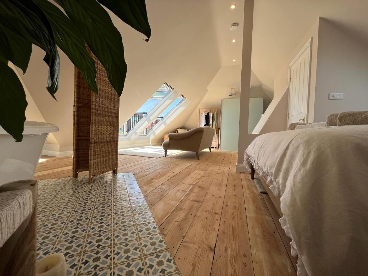 Hedgebank Bed and breakfast